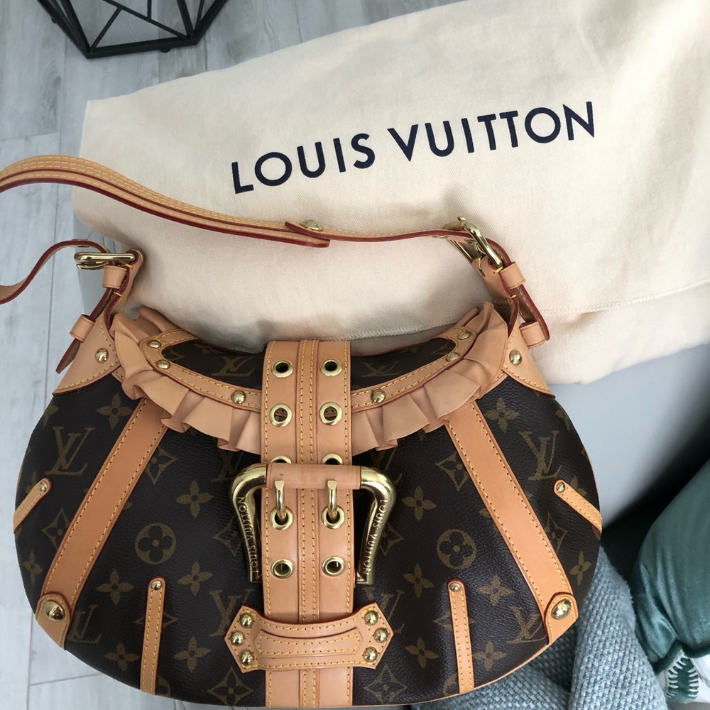 Authentic Louis Vuitton Leonor